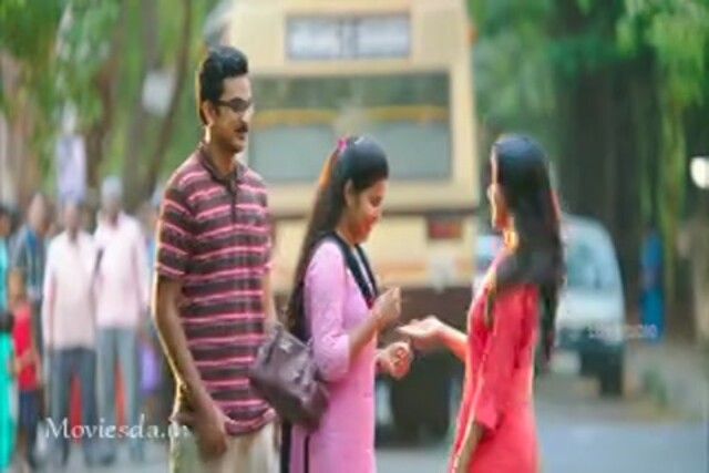 Kootathil Oruthan Sample (320x240).mp4